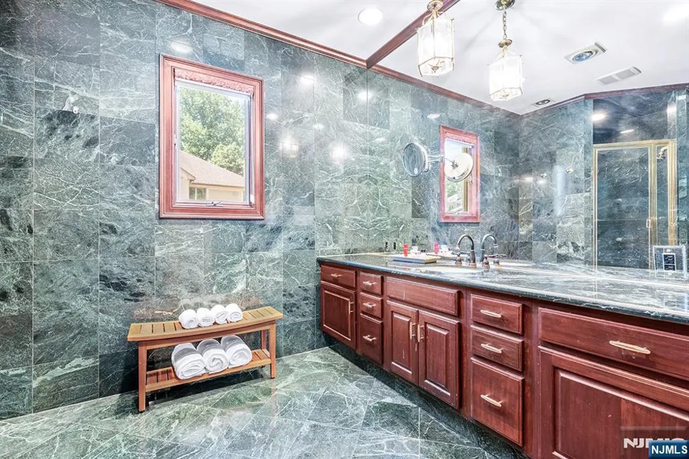 307 Daffodil Drive Norwood, NJ 07648