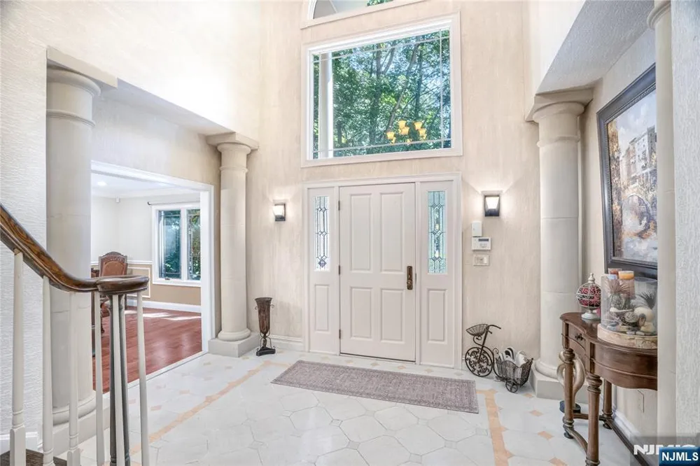307 Daffodil Drive Norwood, NJ 07648