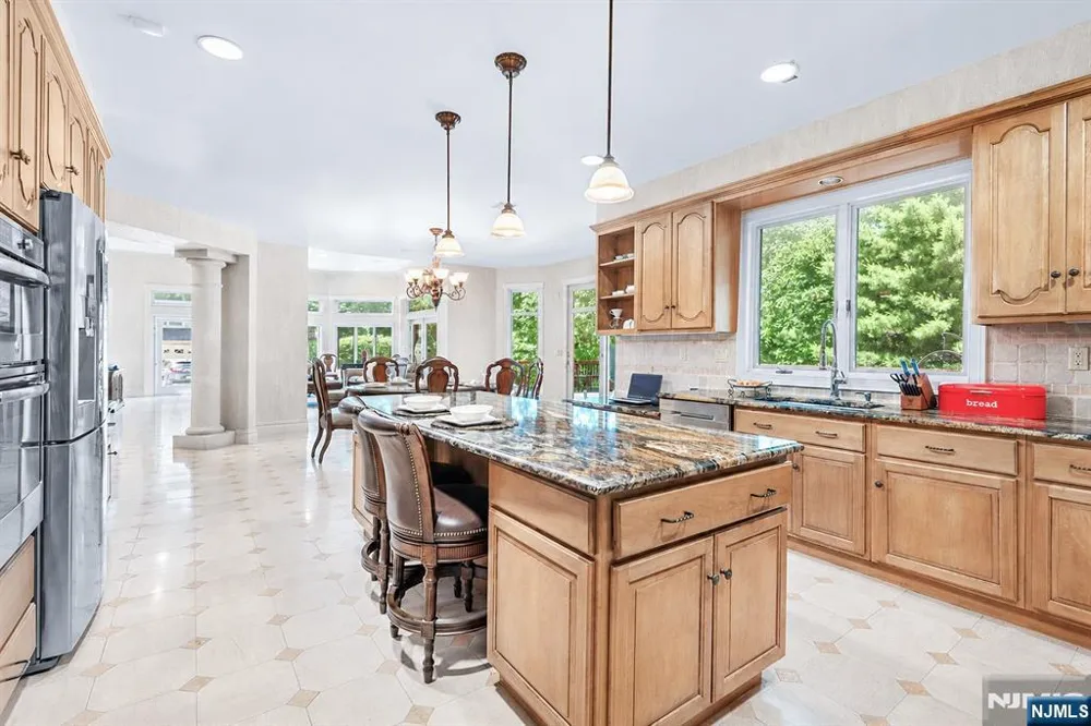 307 Daffodil Drive Norwood, NJ 07648