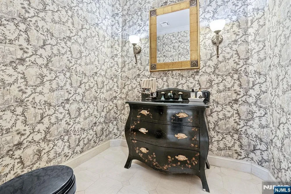 307 Daffodil Drive Norwood, NJ 07648