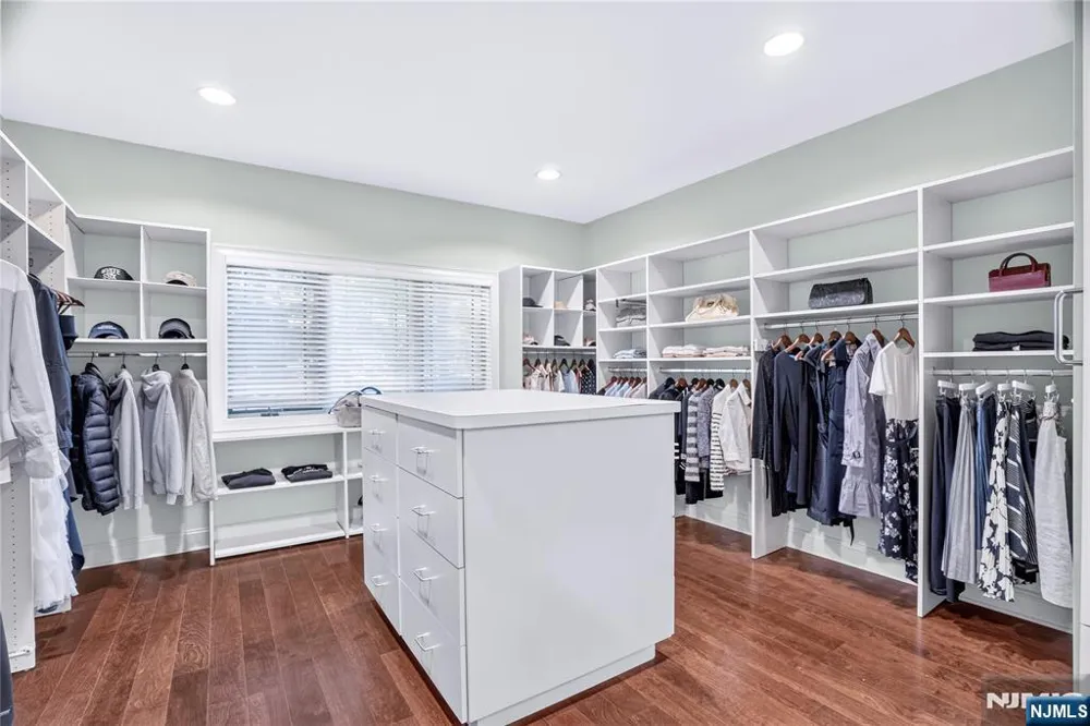 307 Daffodil Drive Norwood, NJ 07648