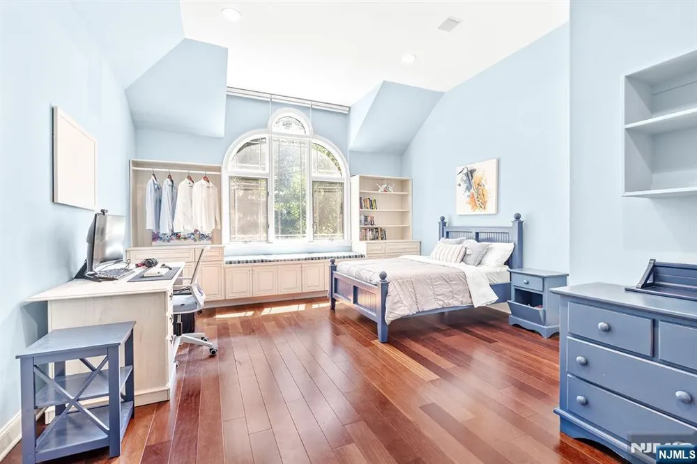 307 Daffodil Drive Norwood, NJ 07648