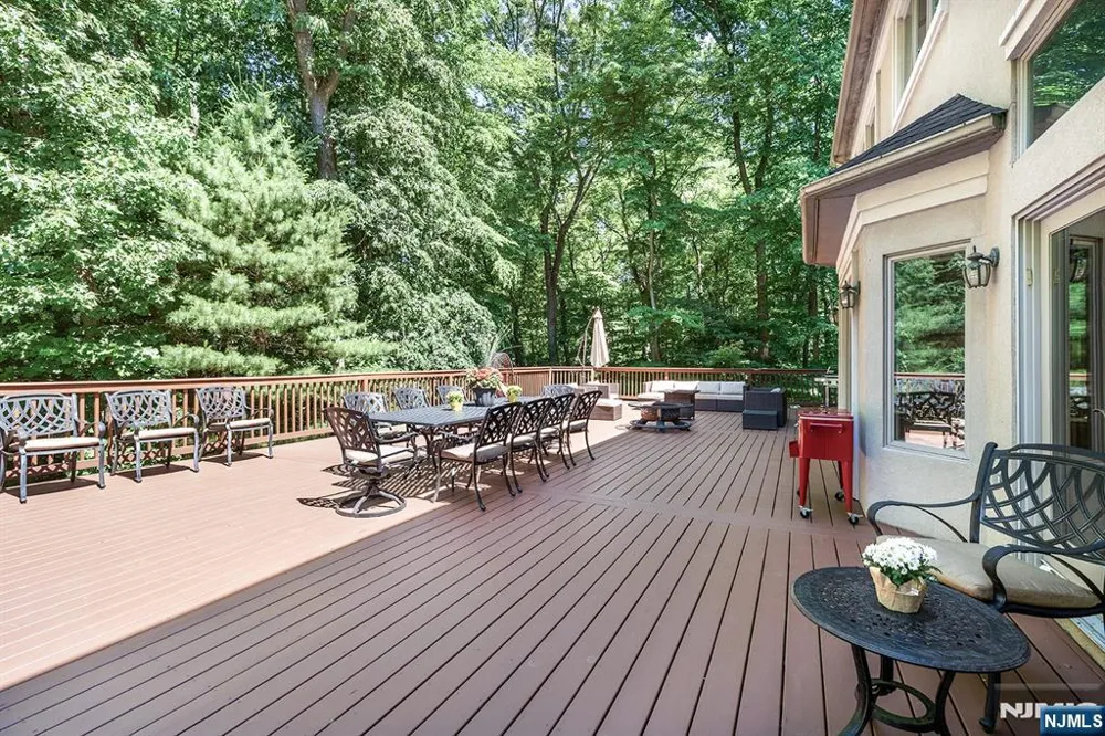 307 Daffodil Drive Norwood, NJ 07648