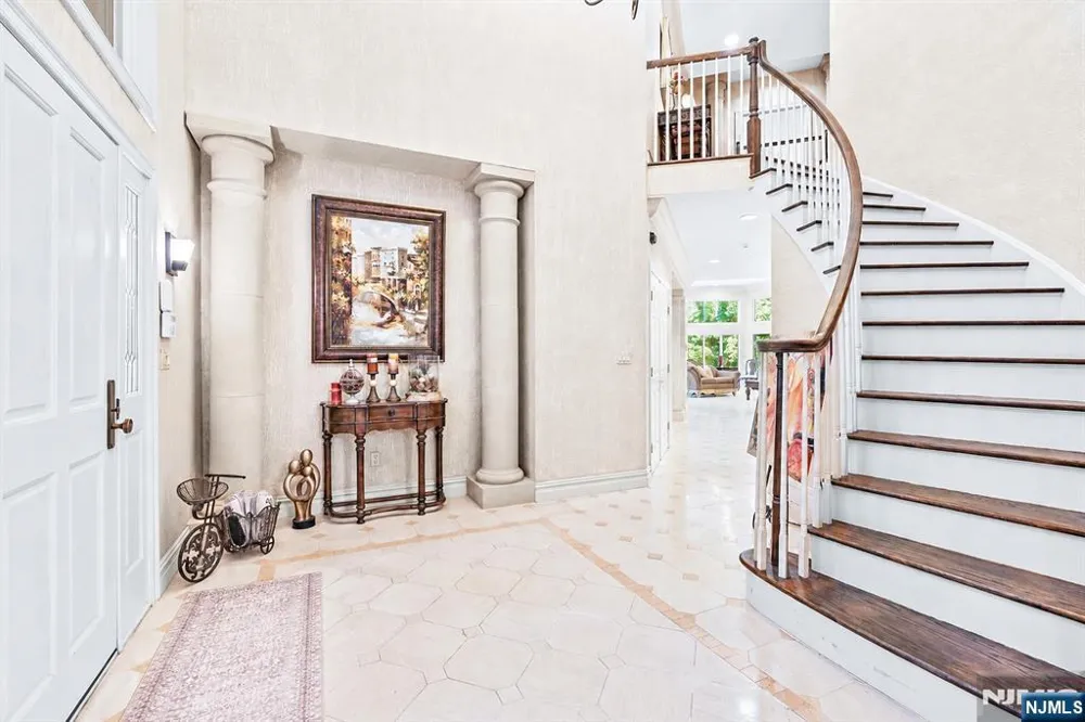 307 Daffodil Drive Norwood, NJ 07648