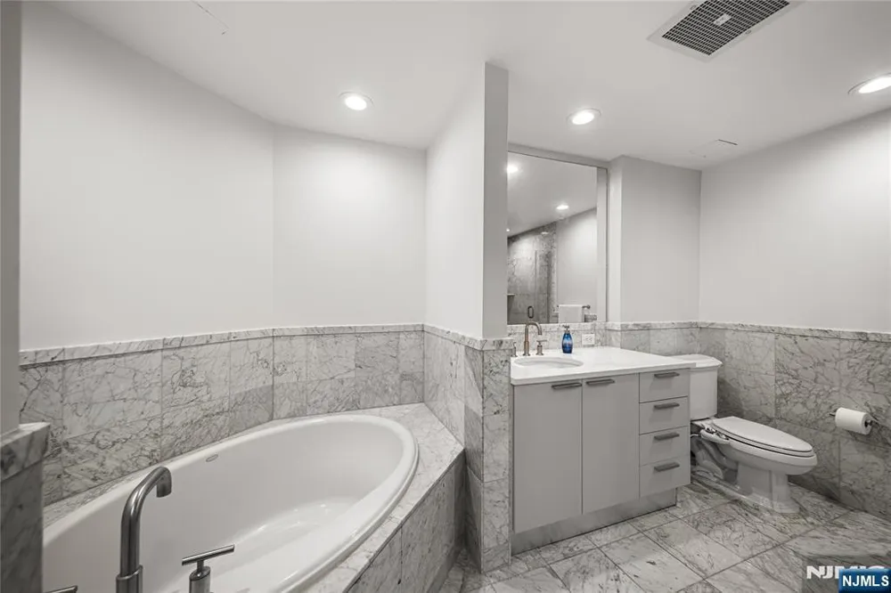 8100 River Road 908 North Bergen, NJ 07047