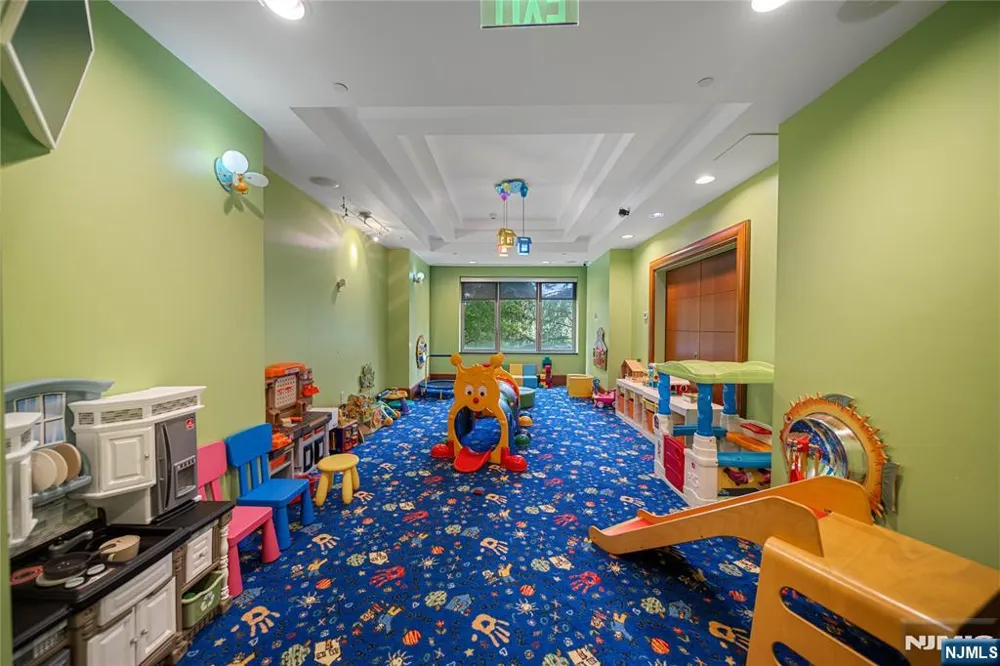 8100 River Road 908 North Bergen, NJ 07047