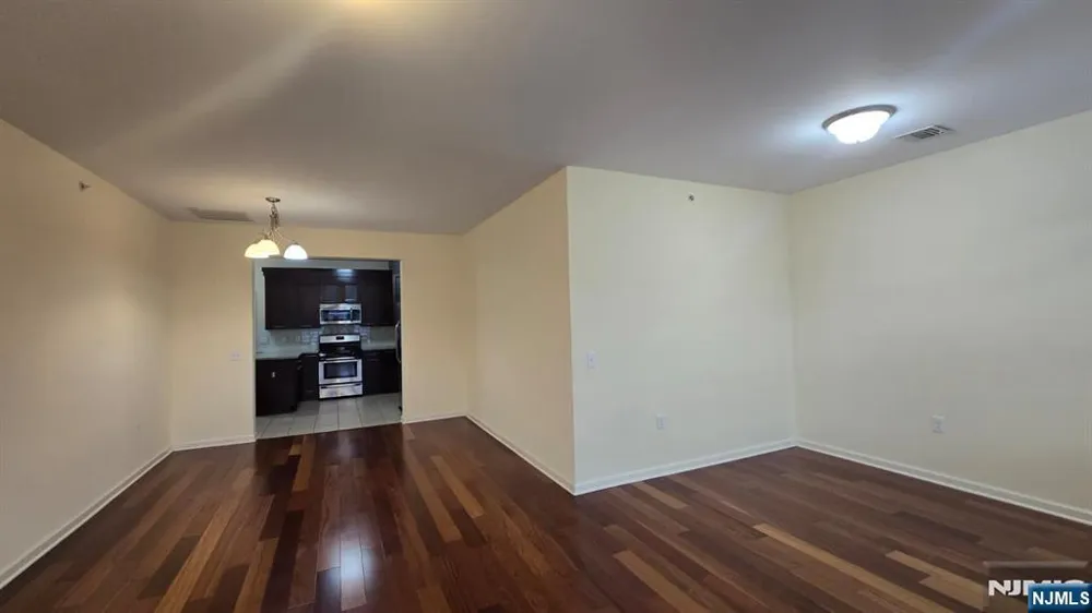 104 Elizabeth Avenue 409 Linden, NJ 07036