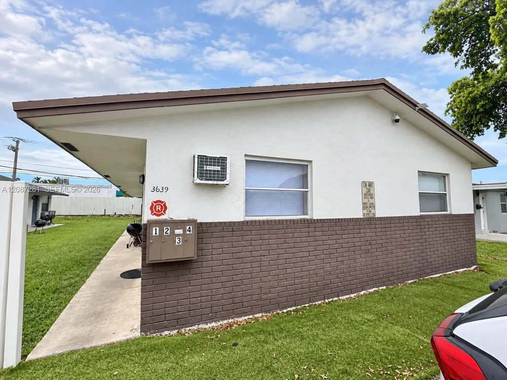 3639 SW 13th Ct #4 Fort Lauderdale, FL 33312