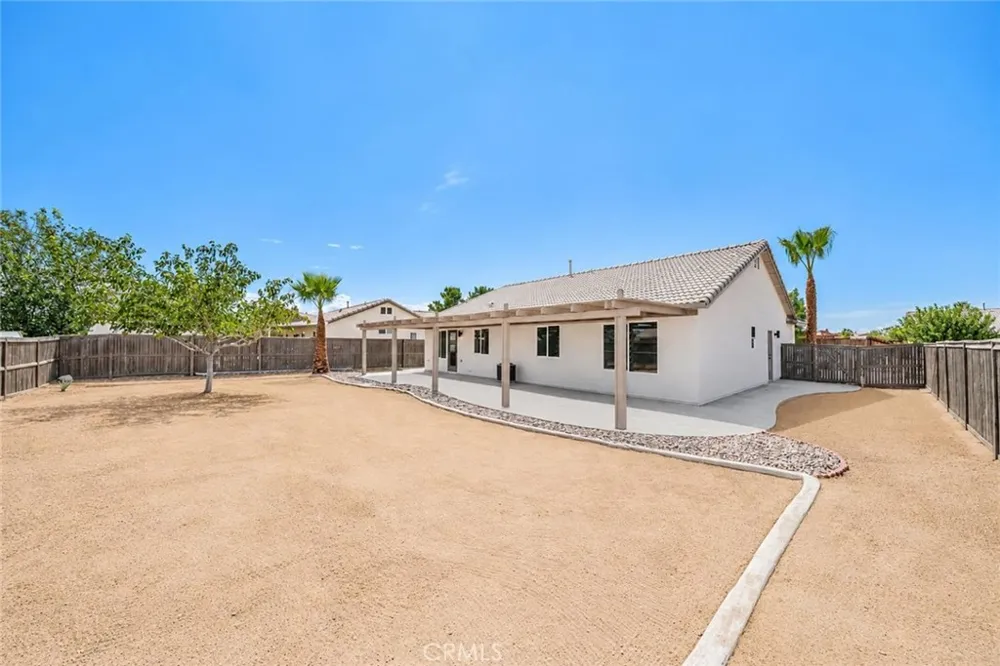 15205 Stone Street Adelanto, CA 92301