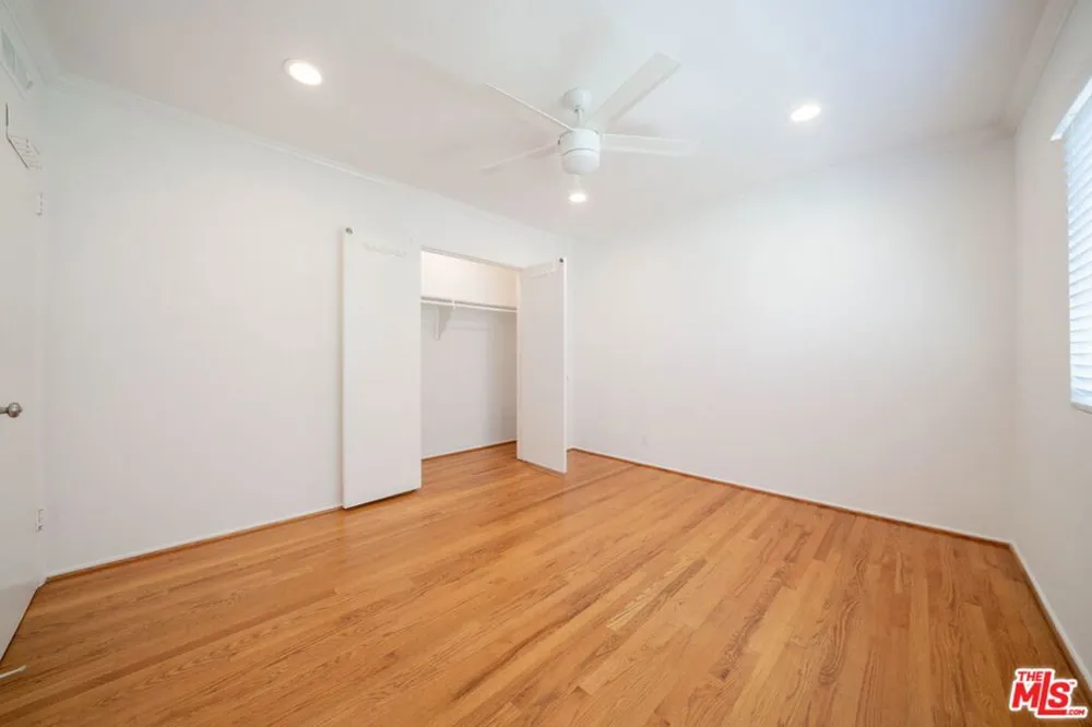 1037 11th Street #8 Santa Monica, CA 90403