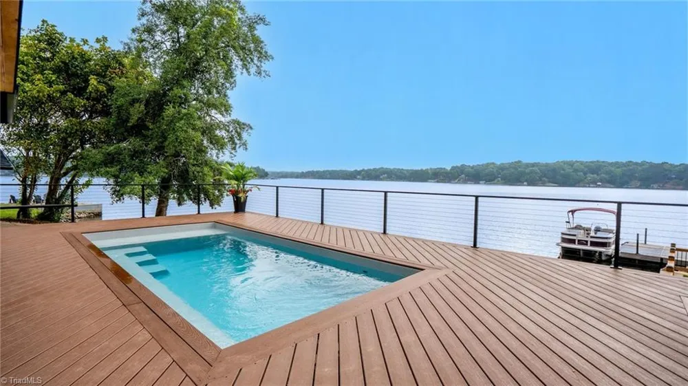 216 Lake Pines Lane Lexington, NC 27292