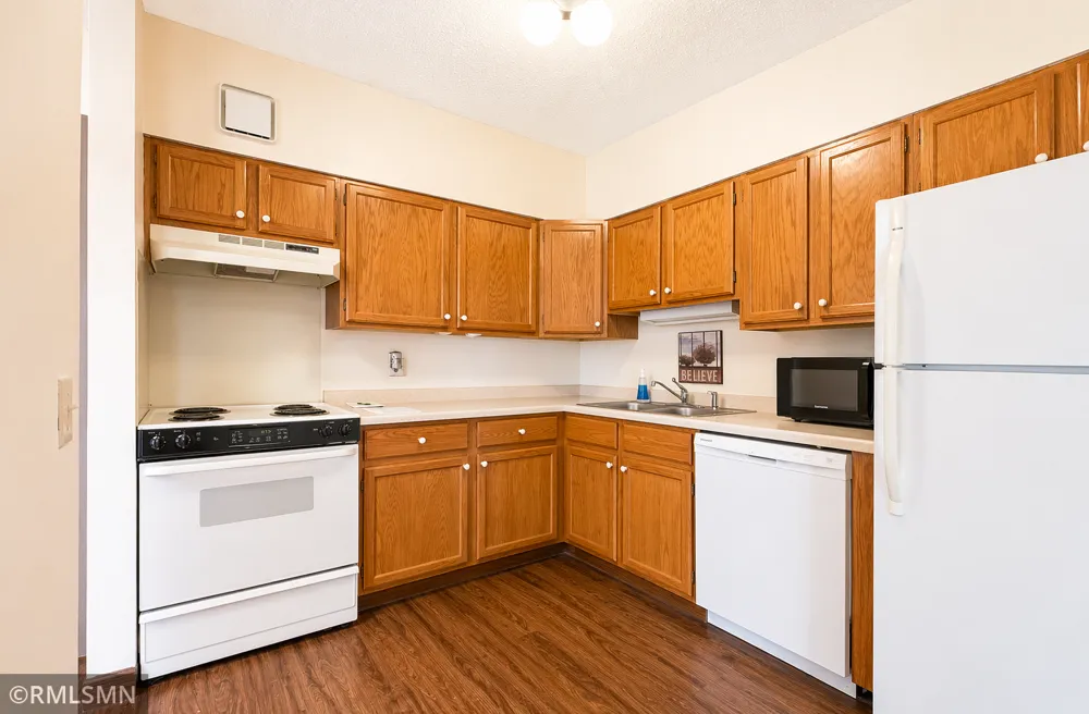 7600 Golden Valley Road #612 Golden Valley, MN 55427