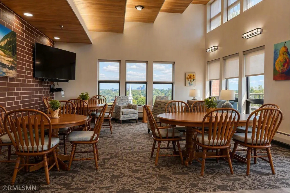 7600 Golden Valley Road #612 Golden Valley, MN 55427