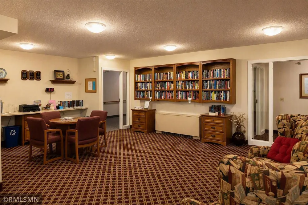 7600 Golden Valley Road #612 Golden Valley, MN 55427