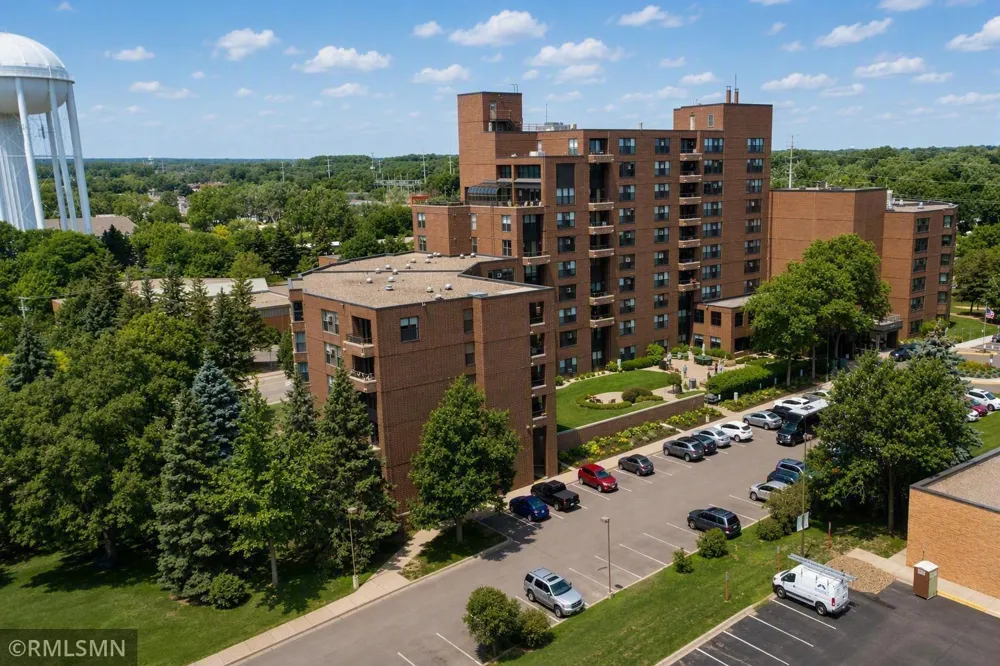 7600 Golden Valley Road #612 Golden Valley, MN 55427