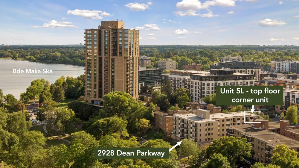 2928 Dean Parkway #5L Minneapolis, MN 55416