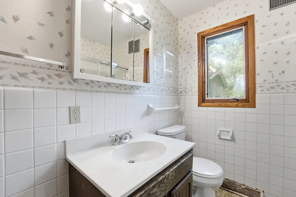 1720 10th Avenue SE Saint Cloud, MN 56304