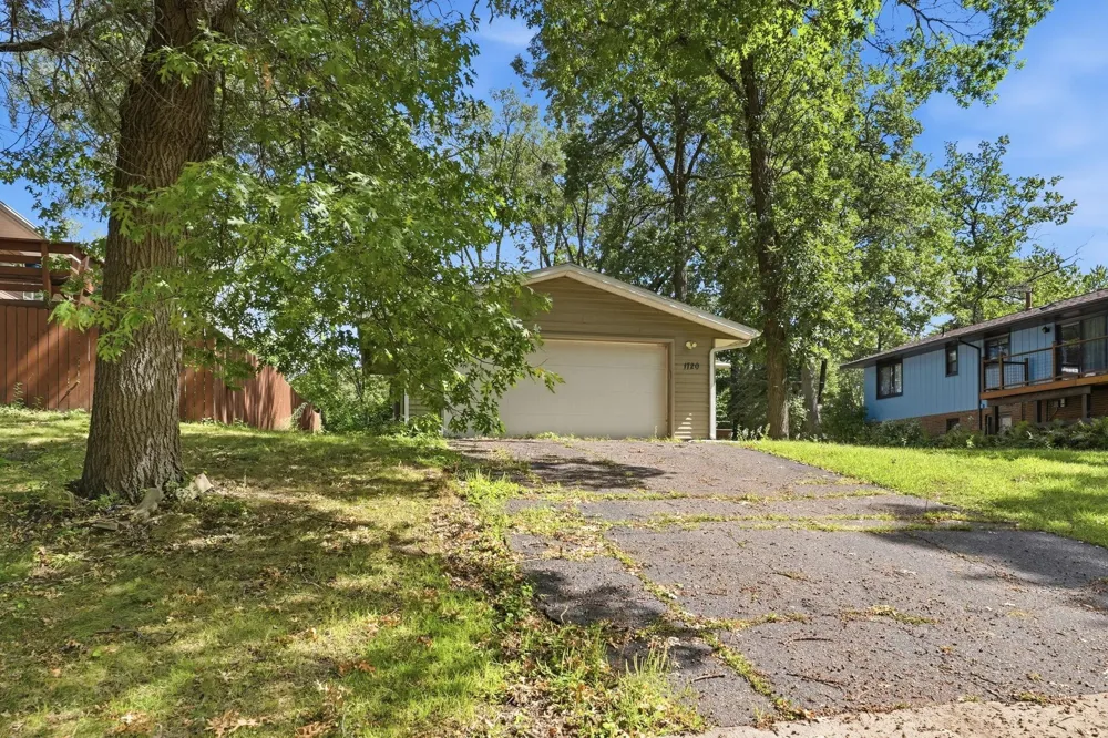 1720 10th Avenue SE Saint Cloud, MN 56304