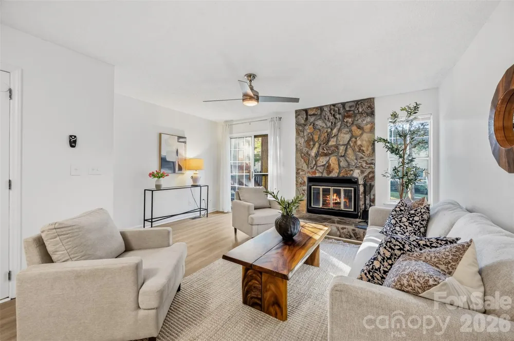 8112 Circle Tree Lane Charlotte, NC 28277
