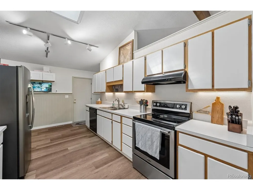 12044 E Maple Avenue Aurora, CO 80012