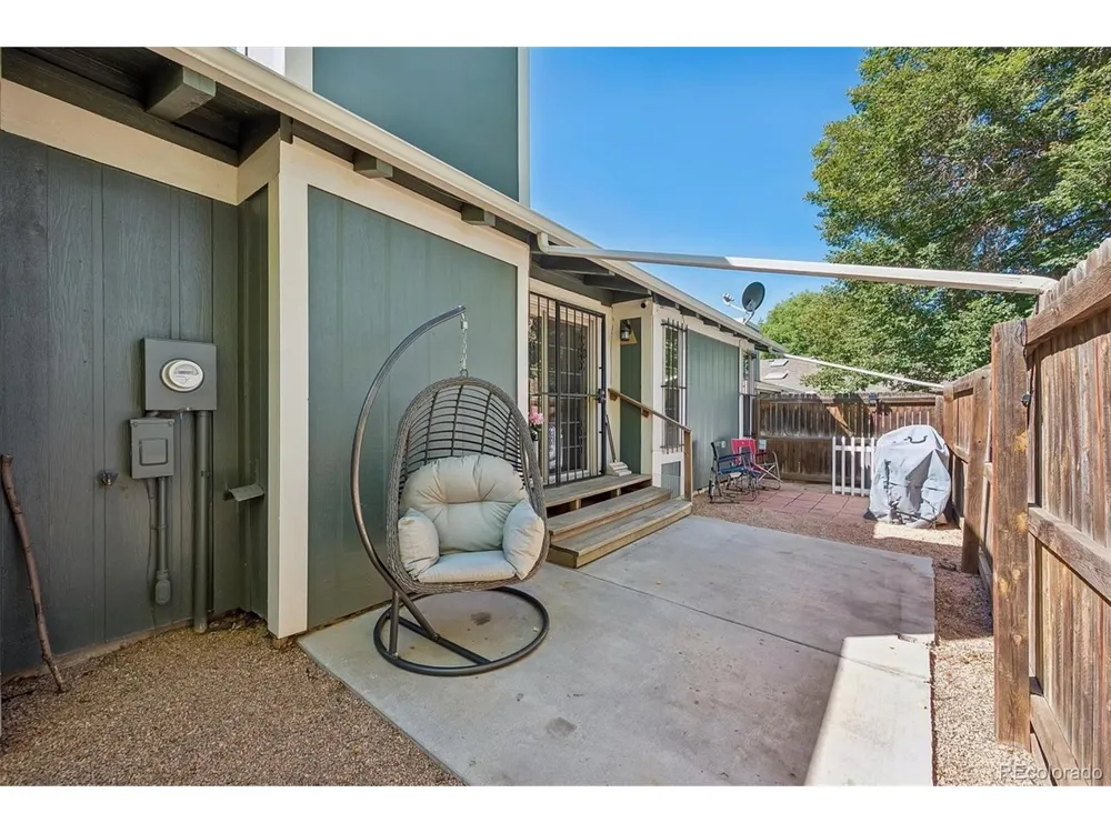 12044 E Maple Avenue Aurora, CO 80012