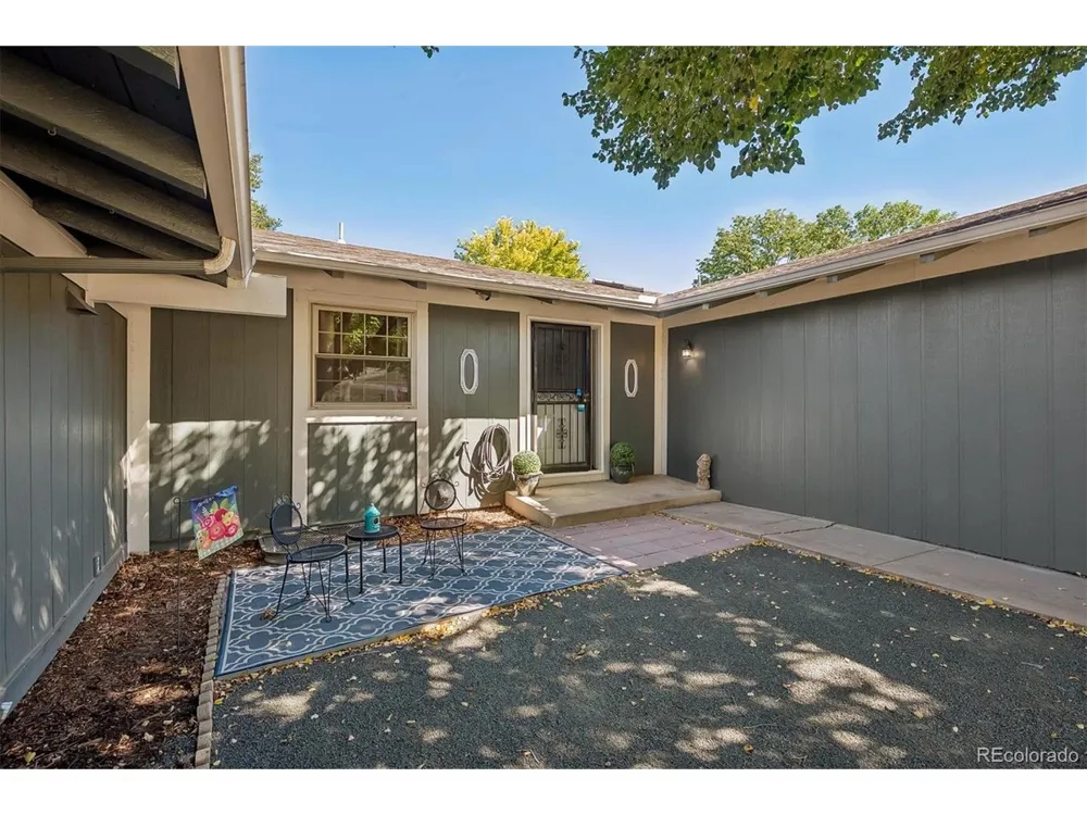 12044 E Maple Avenue Aurora, CO 80012