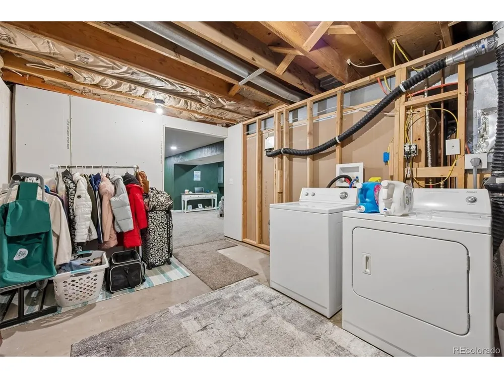 12044 E Maple Avenue Aurora, CO 80012