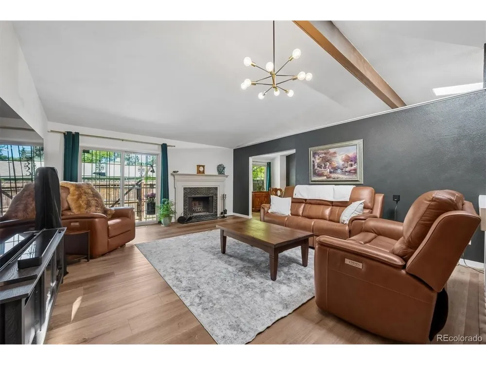 12044 E Maple Avenue Aurora, CO 80012
