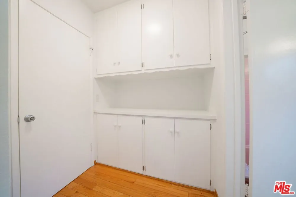 1037 11th Street #6 Santa Monica, CA 90403