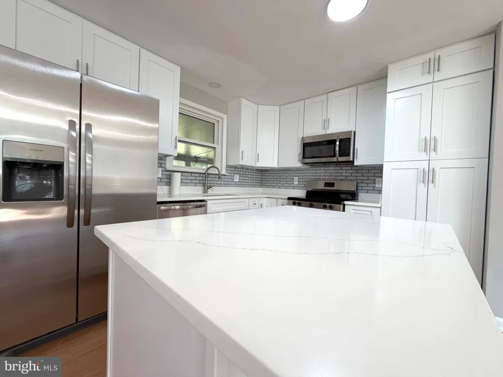 2402 JOSEPH DRIVE Clinton, MD 20735