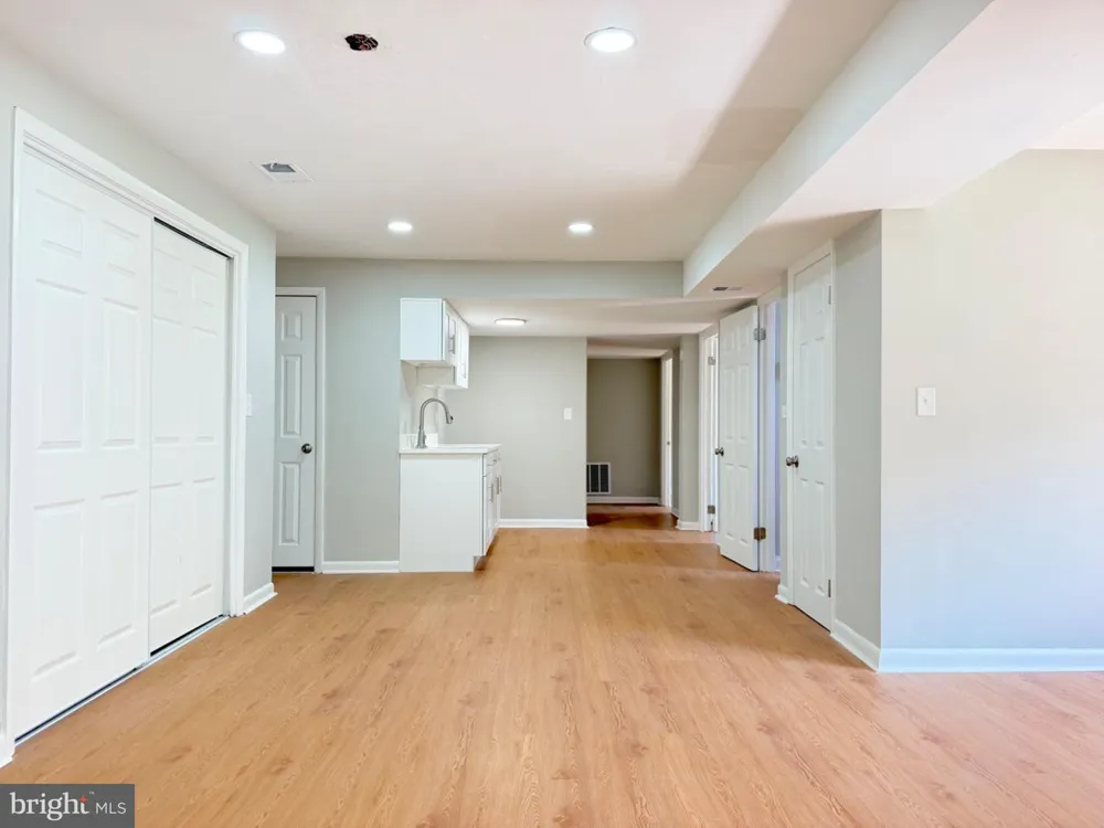 2402 JOSEPH DRIVE Clinton, MD 20735