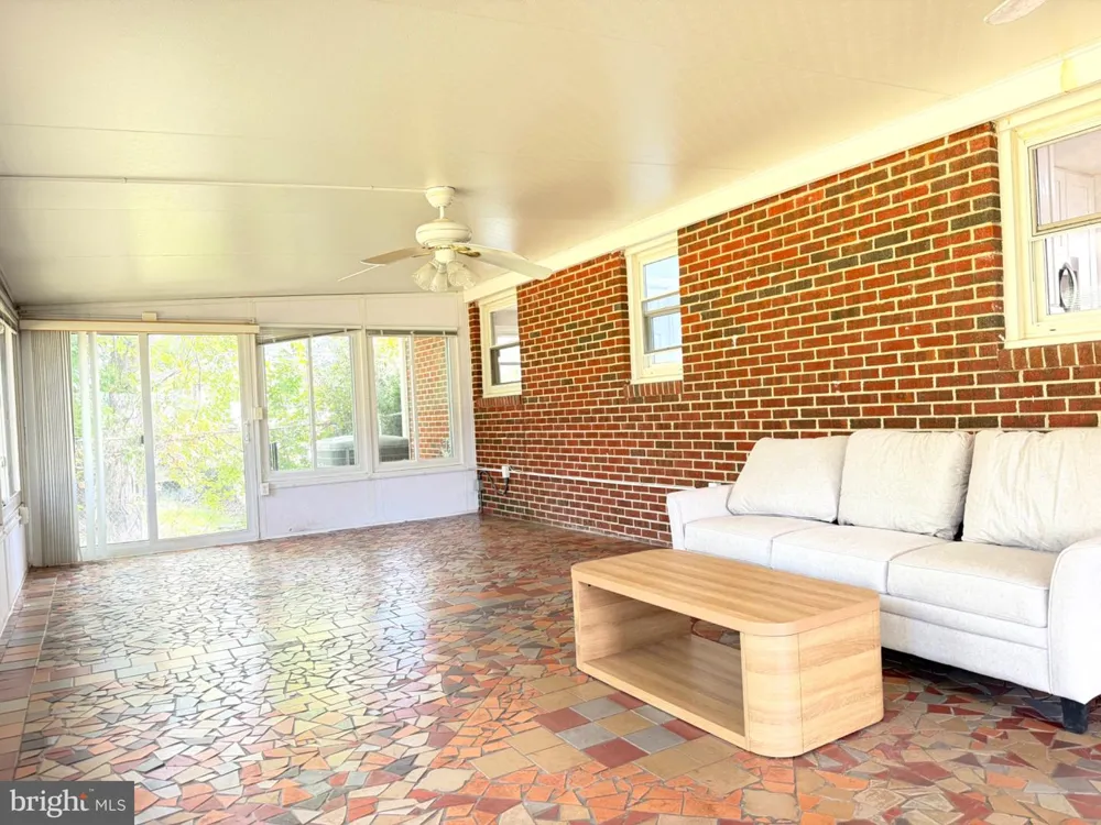 2402 JOSEPH DRIVE Clinton, MD 20735