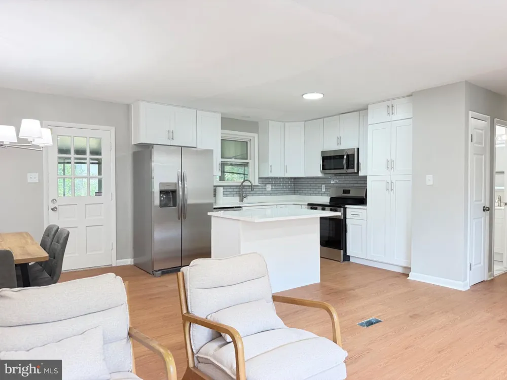 2402 JOSEPH DRIVE Clinton, MD 20735