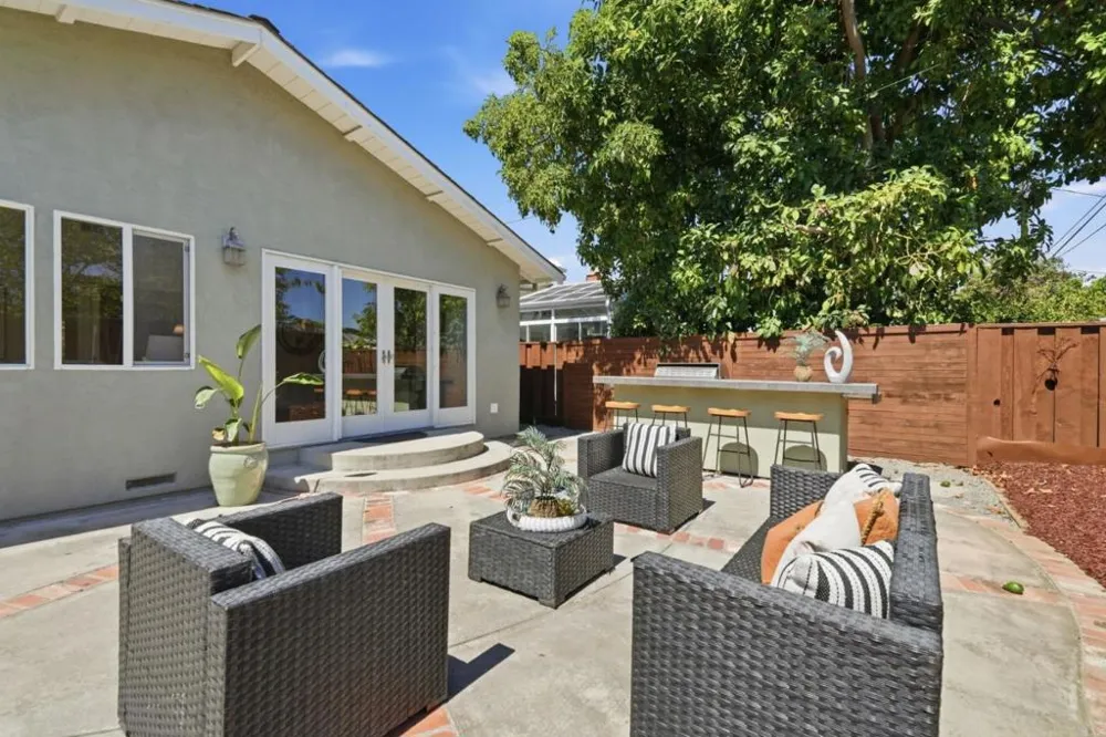 189 Gilbert Avenue Santa Clara, CA 95051