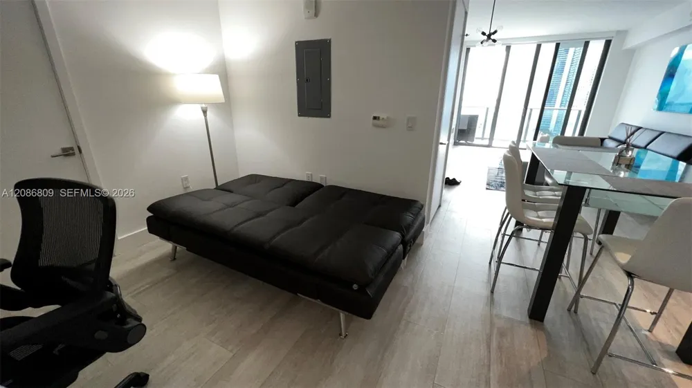 121 NE 34th St #1706A Miami, FL 33137