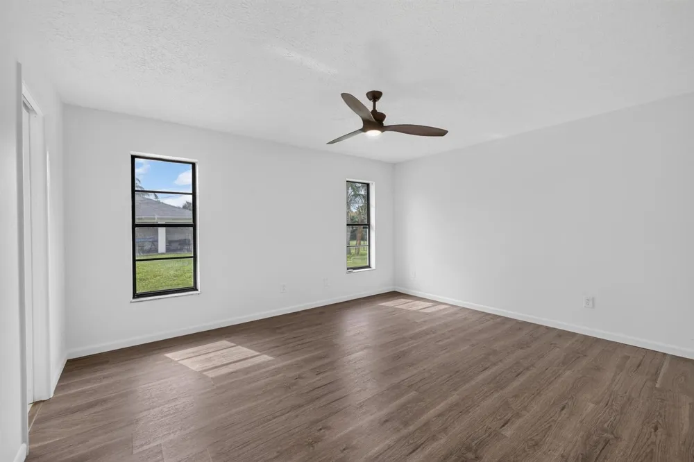 1425 SE Minorca Avenue Port St. Lucie, FL 34952