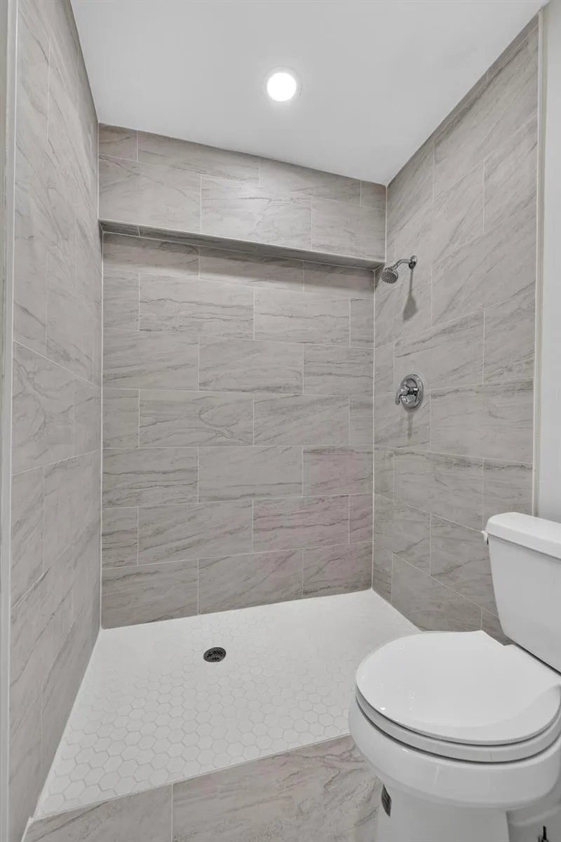 1425 SE Minorca Avenue Port St. Lucie, FL 34952