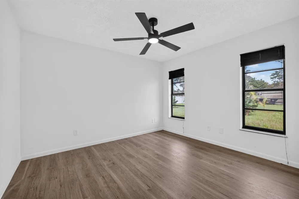 1425 SE Minorca Avenue Port St. Lucie, FL 34952