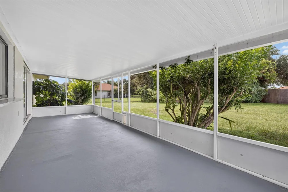 1425 SE Minorca Avenue Port St. Lucie, FL 34952