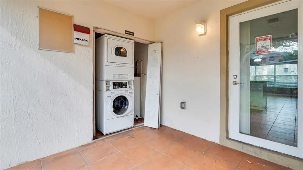 330 Avondale Drive Pompano Beach, FL 33060