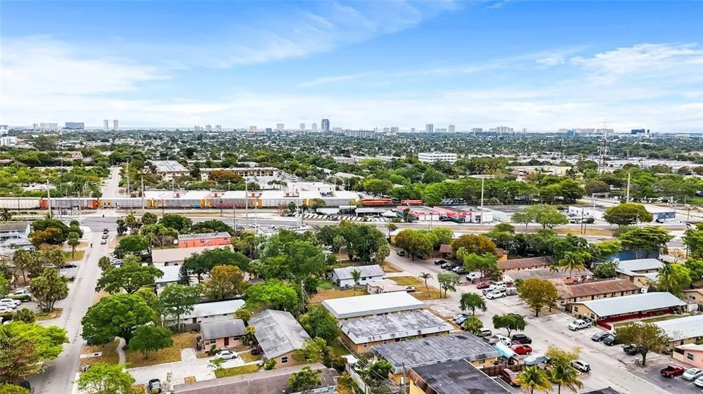 330 Avondale Drive Pompano Beach, FL 33060