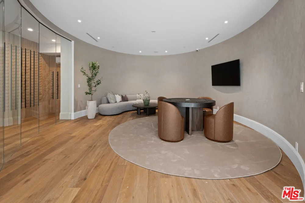 616 Alpine Drive Beverly Hills, CA 90210