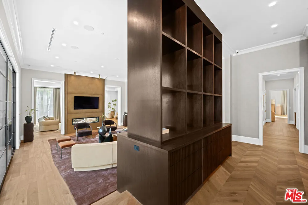 616 Alpine Drive Beverly Hills, CA 90210