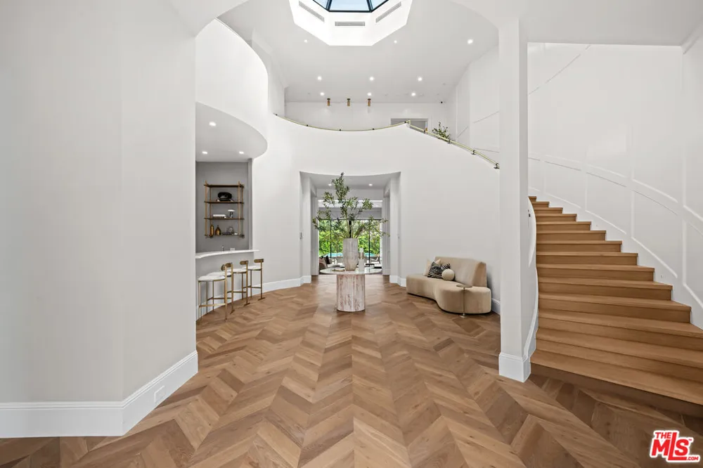 616 Alpine Drive Beverly Hills, CA 90210
