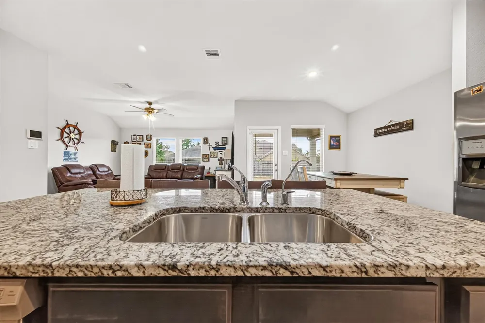 11527 Kalinago View Lane Conroe, TX 77304