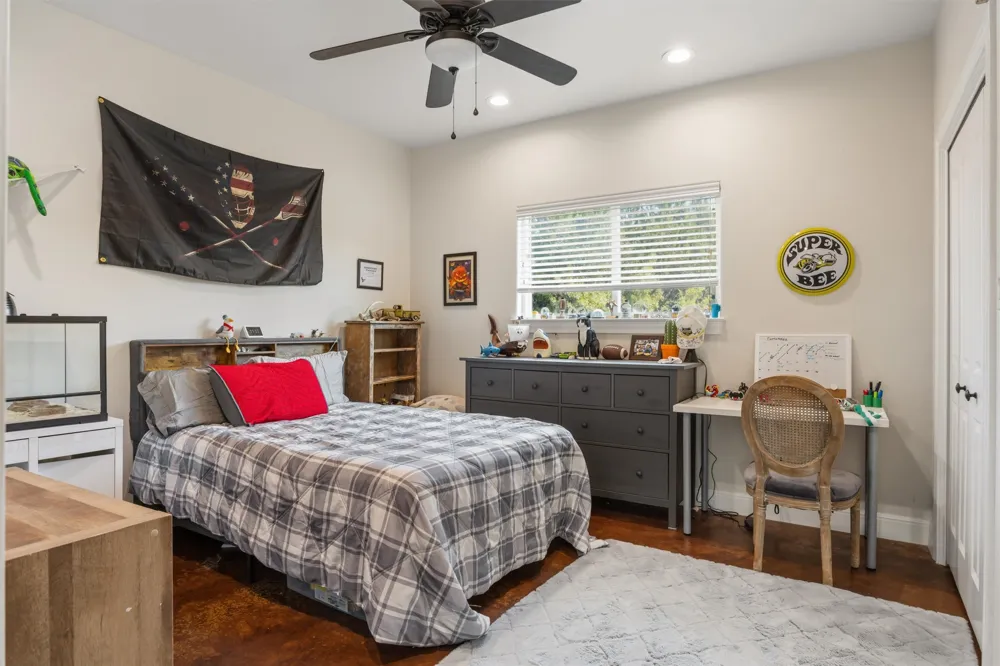 2150 County Road 282 Liberty Hill, TX 78642