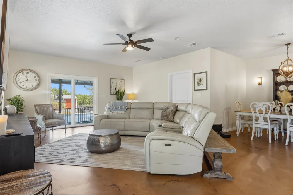 2150 County Road 282 Liberty Hill, TX 78642
