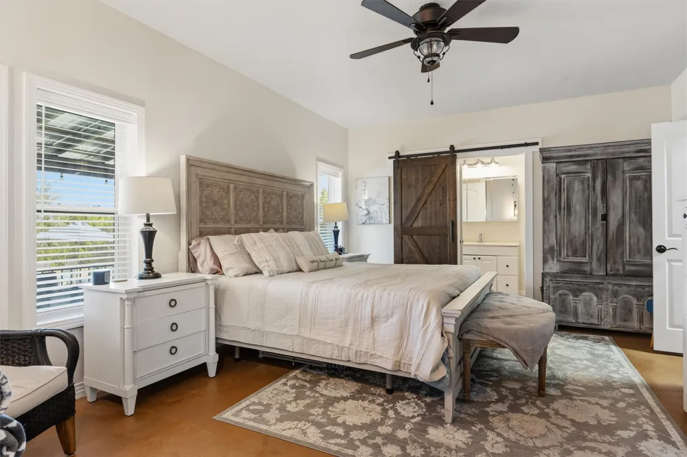 2150 County Road 282 Liberty Hill, TX 78642