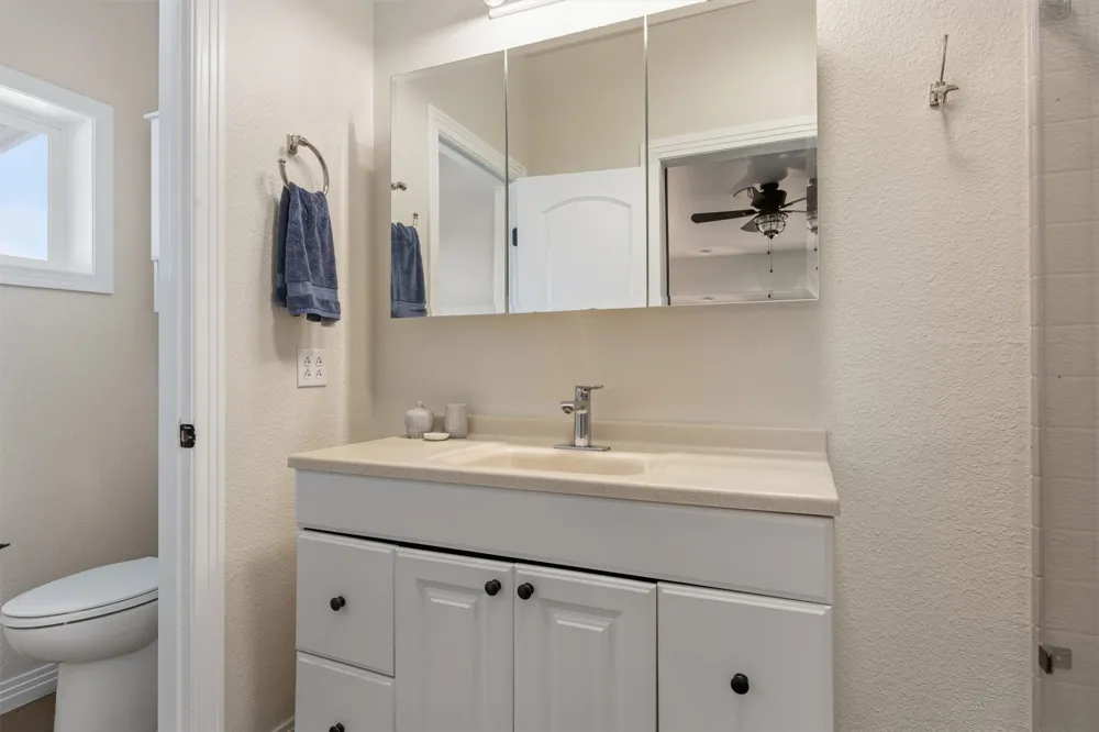 2150 County Road 282 Liberty Hill, TX 78642