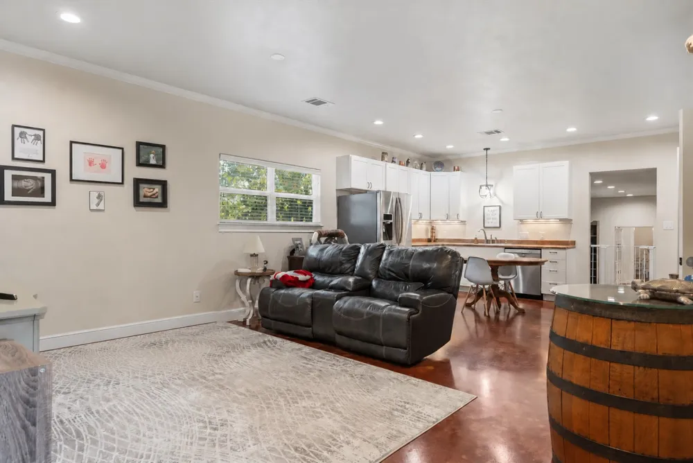 2150 County Road 282 Liberty Hill, TX 78642